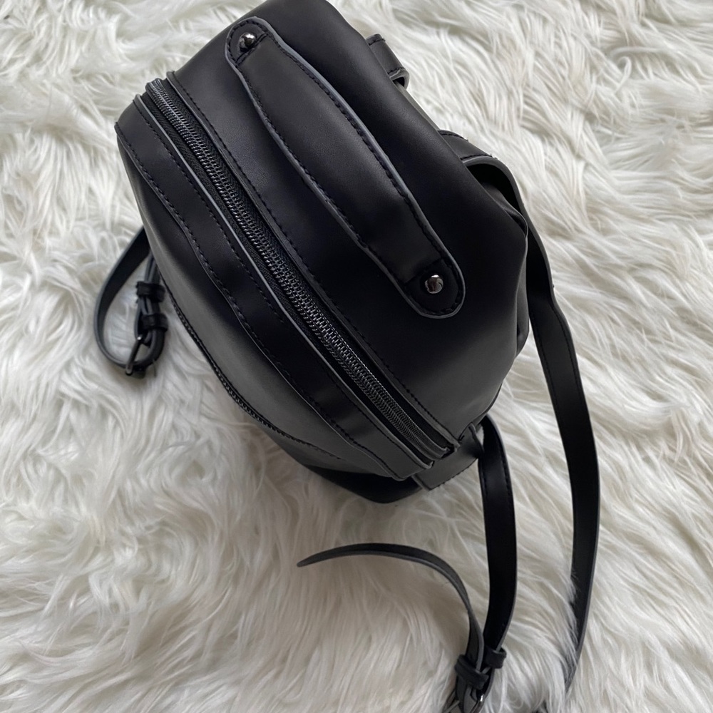 Small backpack. - Picture 2 of 2